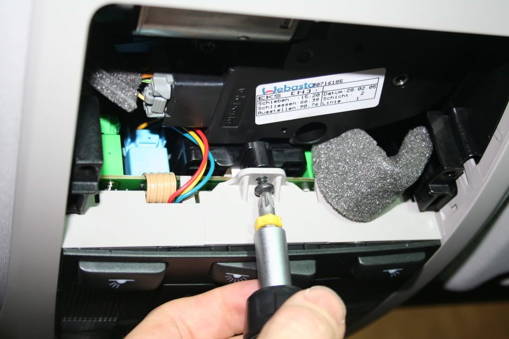 Brief near sunroof rattle fix write up. (photo intensive) SwedeSpeed Volvo Performance Forum